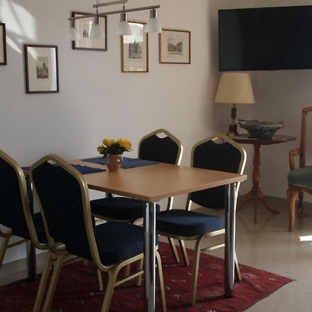 Open Hus Apartment Krvavica Luaran gambar