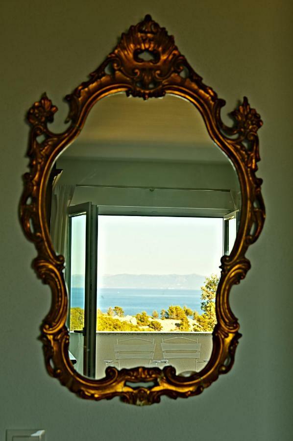 Open Hus Apartment Krvavica Luaran gambar